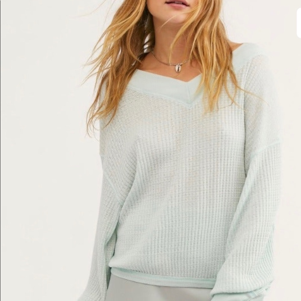 🌸 Free People loose fit South Side Thermal Top🌸 - Picture 3 of 7